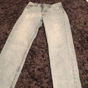 Brandy Melville Light Wash Jane Mom Jeans